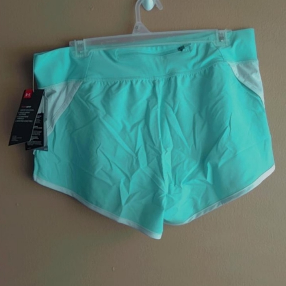 Under Armour Short